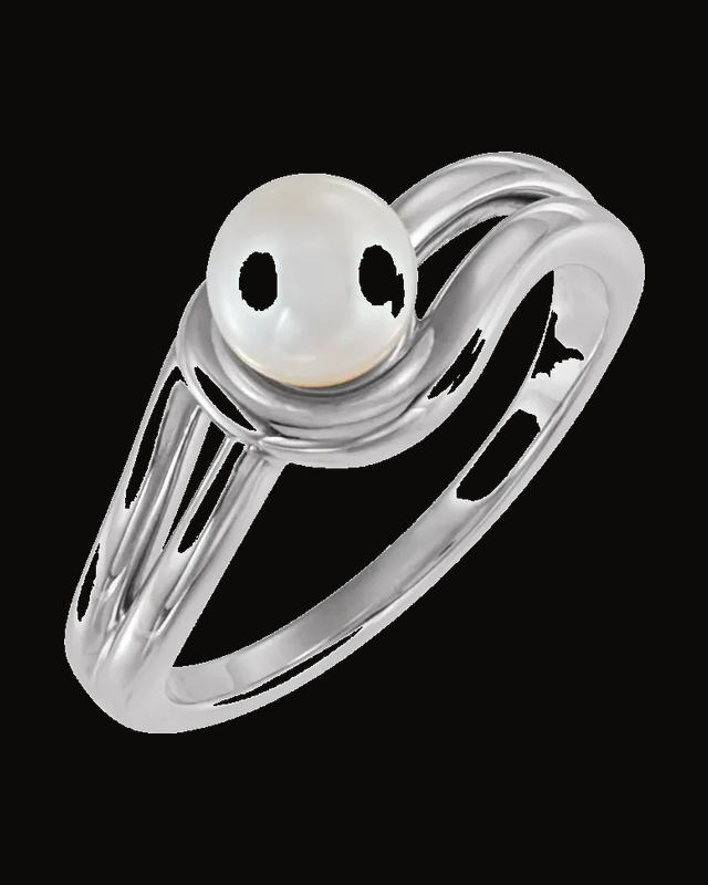 Cultured Freshwater Pearl Solitaire Ring — Sterling Silver · 7.9 x 3.9 mm