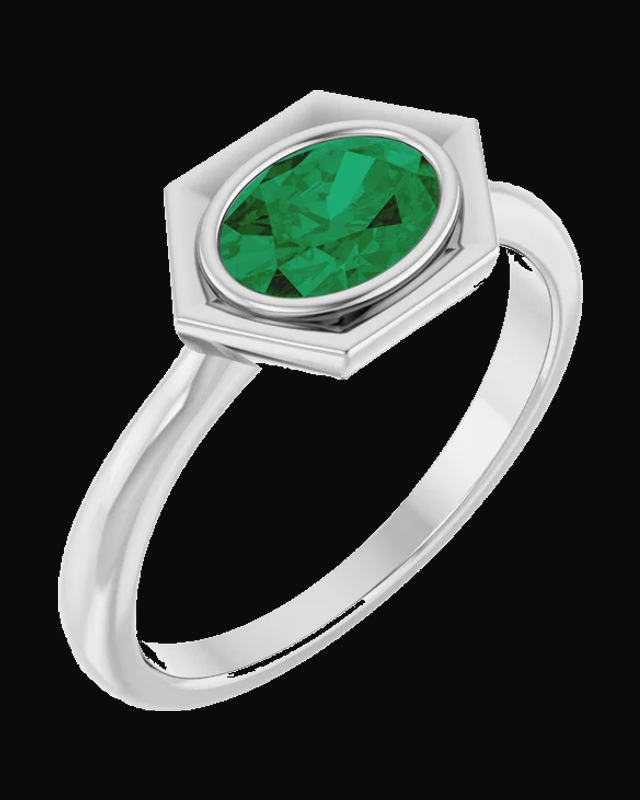 Bezel-Set Geometric Solitaire Ring — Sterling Silver · 1.8 mm