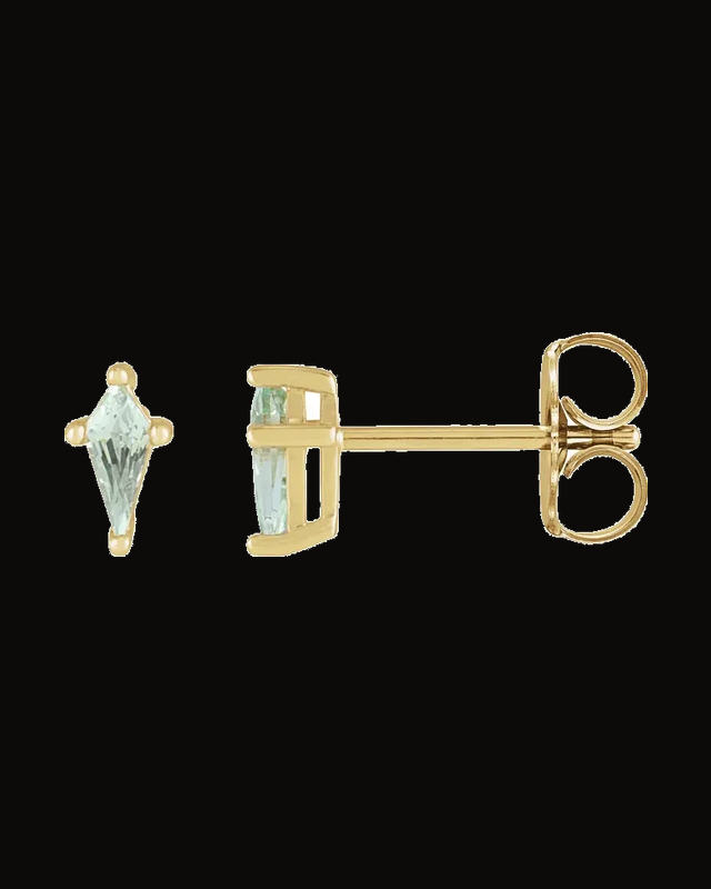 Kite 4-Prong Stud Earrings — 14K Yellow Gold · 5 x 2.25 mm