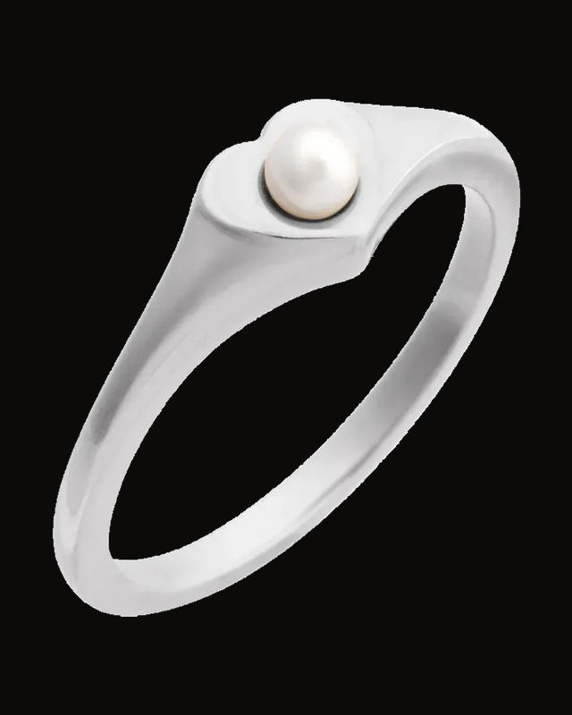 Cultured Pearl Heart Ring — Sterling Silver · 6.7 x 6 mm