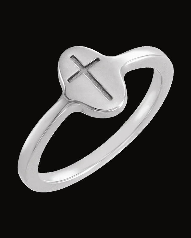 Cross Signet Ring — Sterling Silver · 9.5 x 5.6 mm