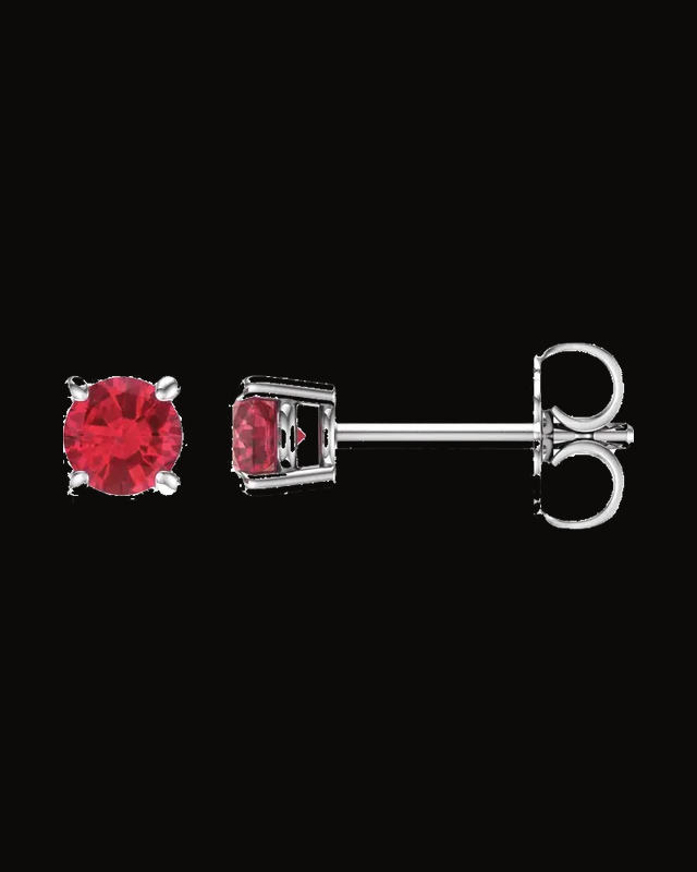 Round 4-Prong Lightweight Stud Earrings
