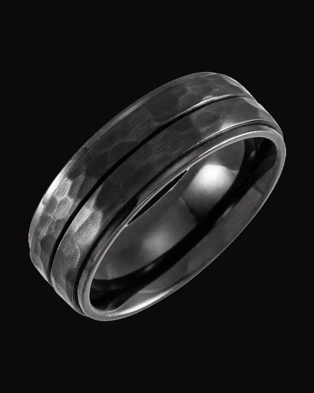 Grooved Stepped-Edge Comfort-Fit Flat Band with Hammer Finish — Black Titanium / Titanium