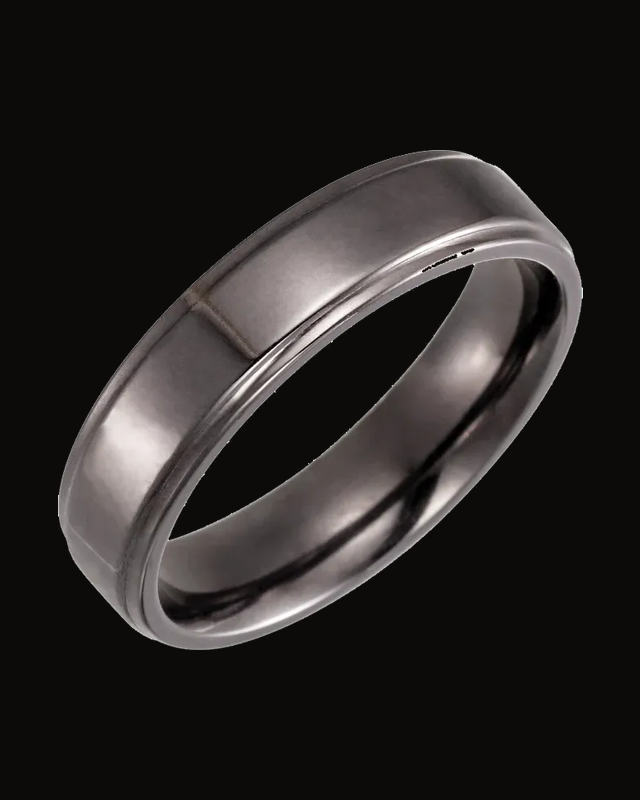 Stepped-Edge Comfort-Fit Flat Band — Tantalum
