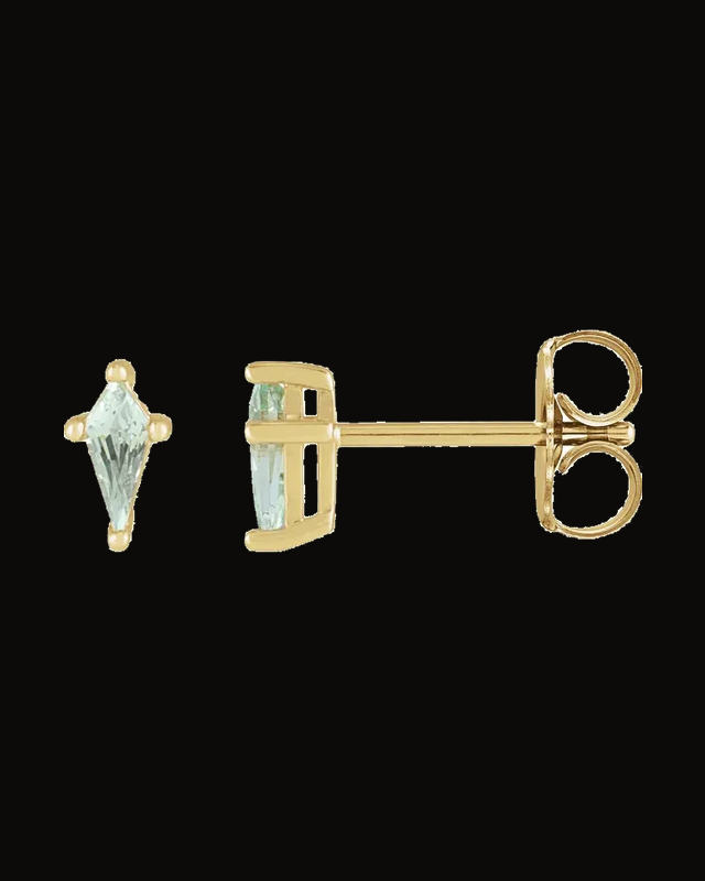 Kite 4-Prong Stud Earrings — 14K Yellow Gold · 5 x 2.25 mm